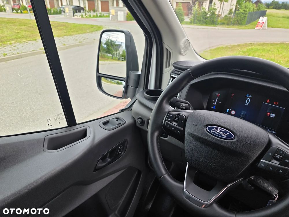 Ford Transit L4 RWD Trend - 15