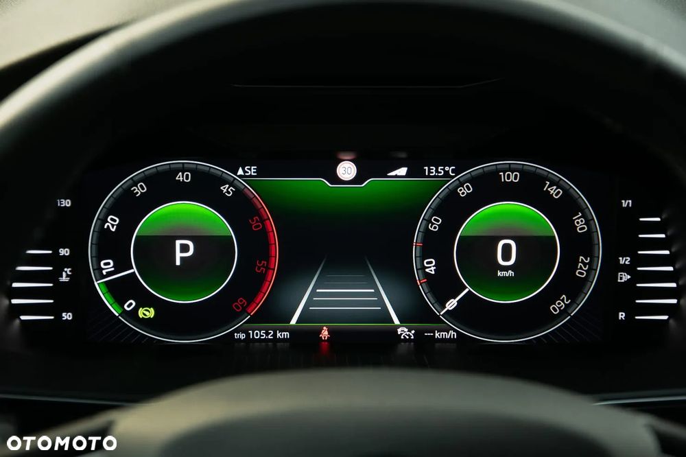 Skoda Superb 2.0 TDI 4x4 DSG L&K - 26