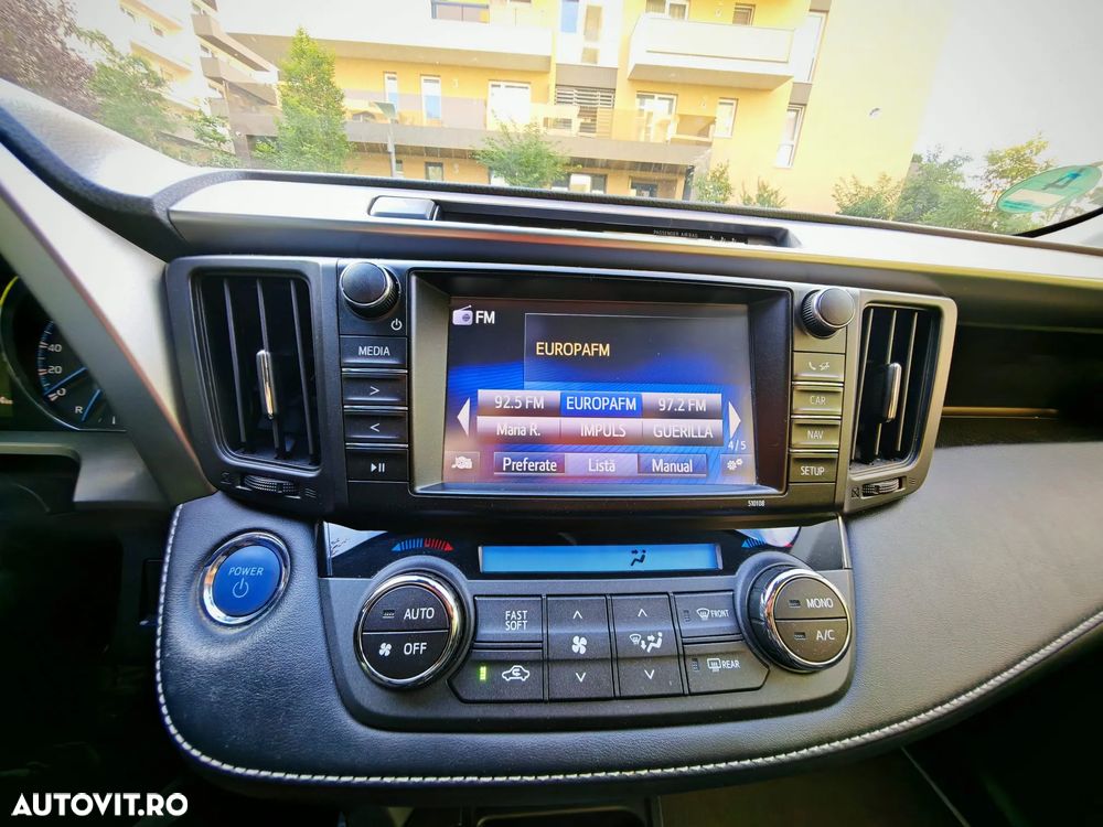Toyota RAV4 - 22