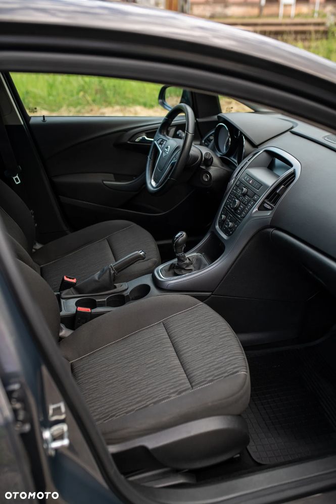 Opel Astra 1.6 - 7