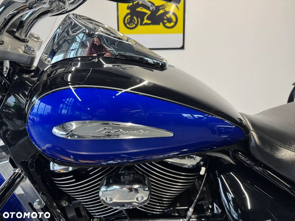 Suzuki Intruder - 21