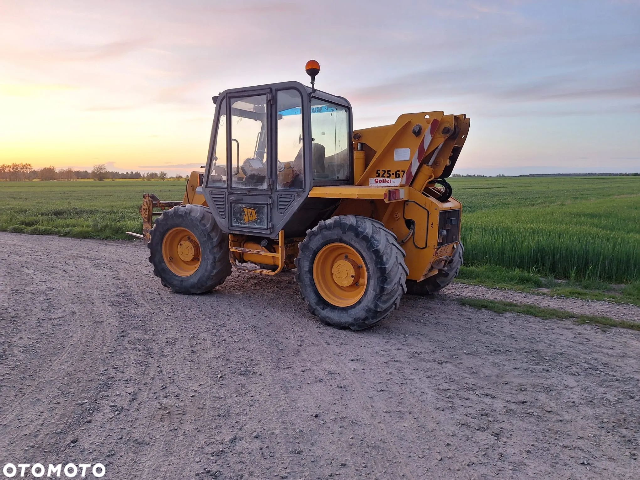 JCB 525-67 - 1