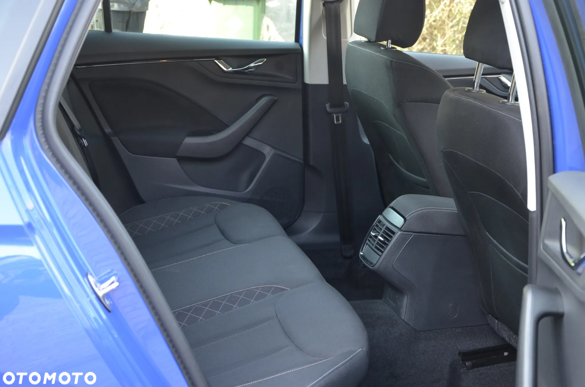 Skoda Kamiq 1.0 TSI Ambition DSG - 28