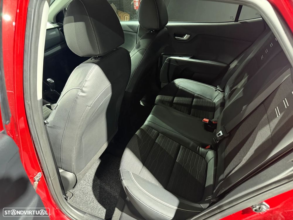 Kia Stonic 1.0 T-GDI GT Line - 38