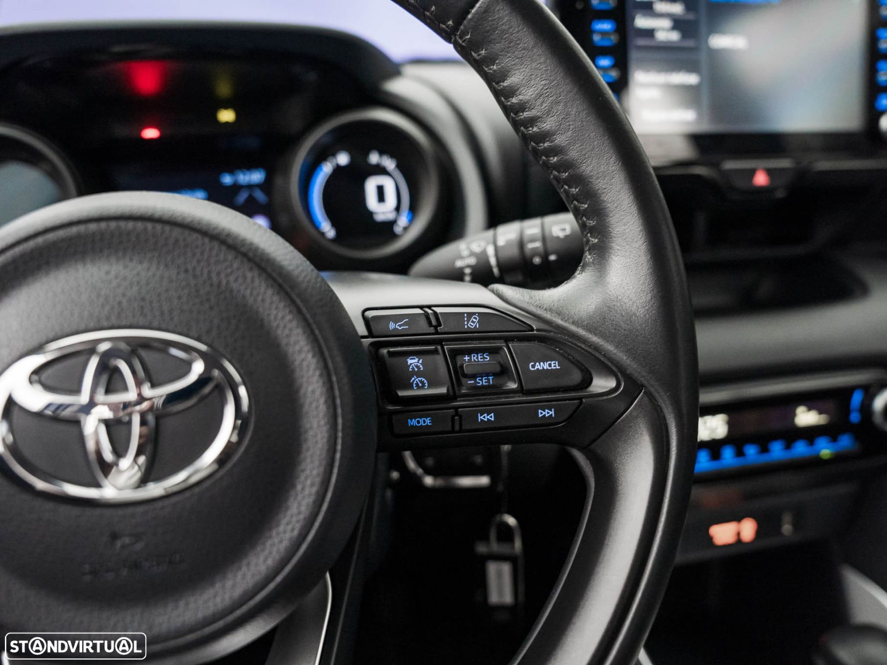 Toyota Yaris 1.5 HDF Exclusive - 23