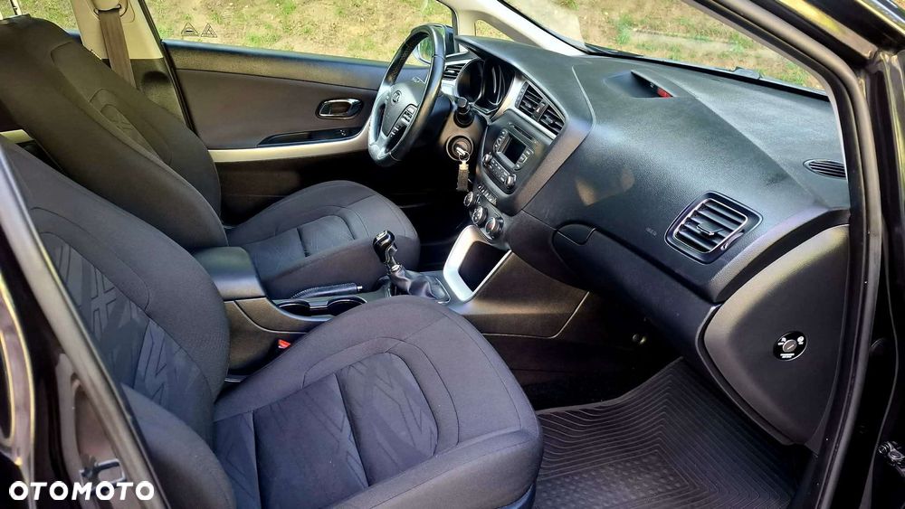 Kia Ceed 1.6 GDI ISG Dream-Team Edition - 9