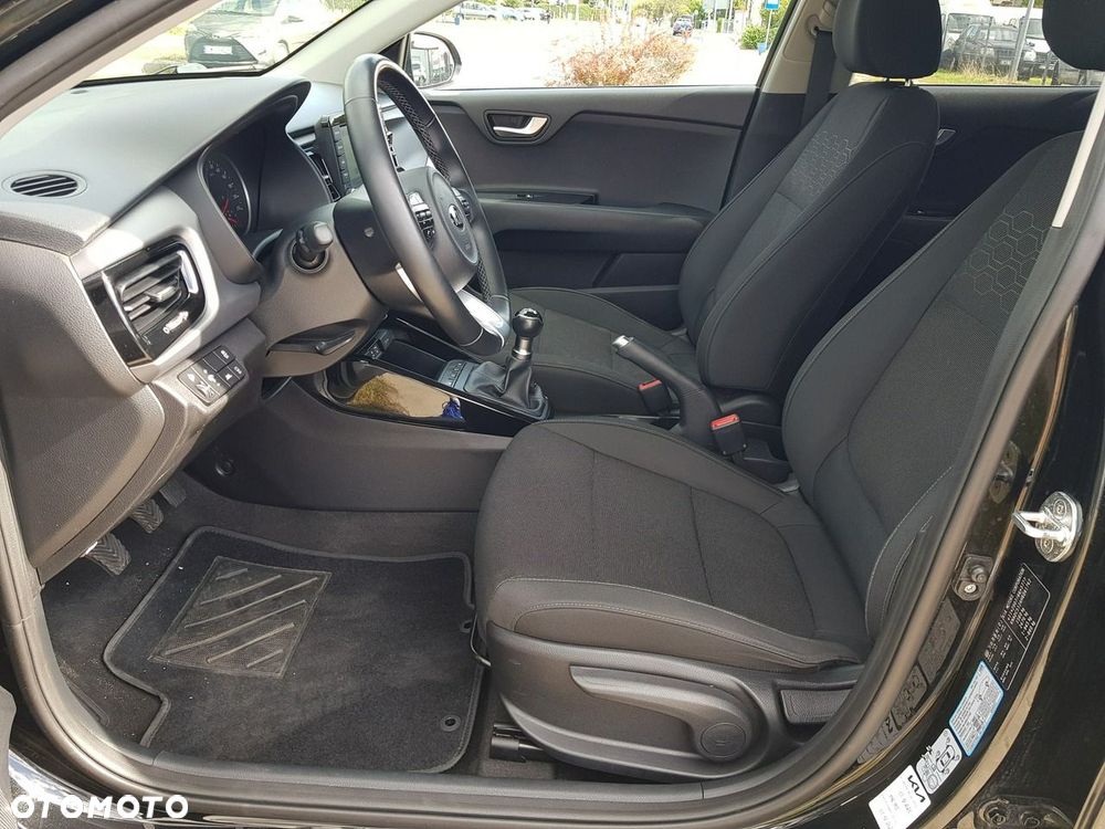 Kia Rio 1.2 Dream Team Edition - 9