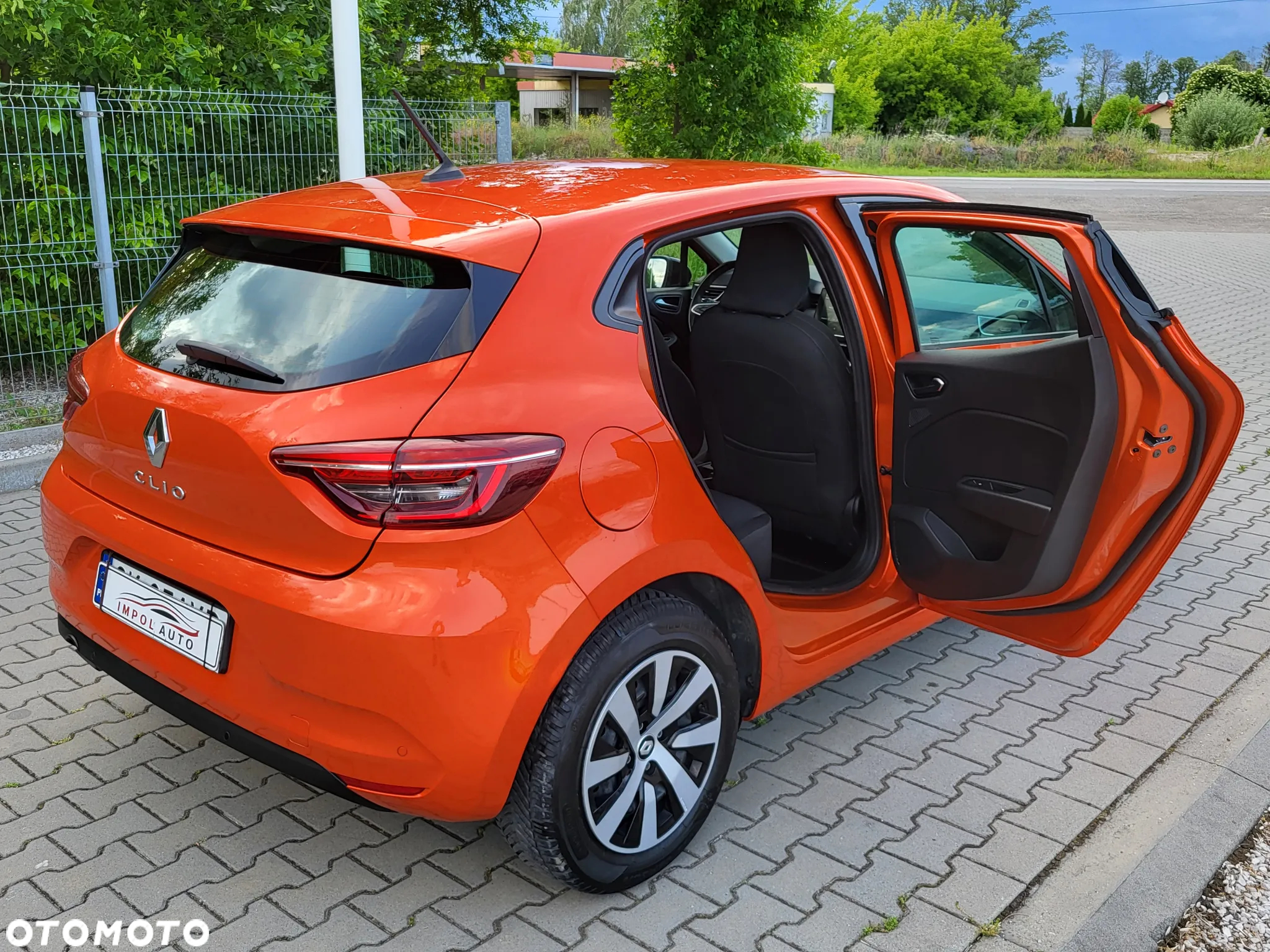 Renault Clio 1.0 TCe Equilibre - 15