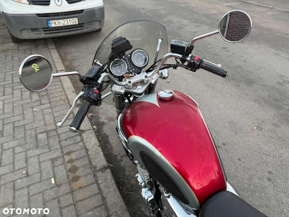 Triumph Thunderbird - 9