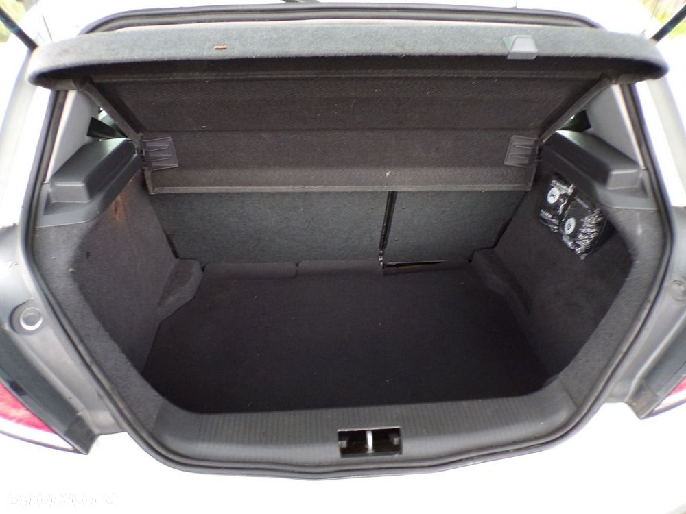 Opel Astra - 28