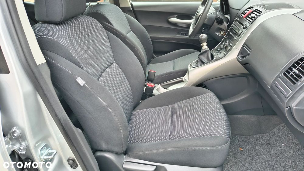 Toyota Auris - 35