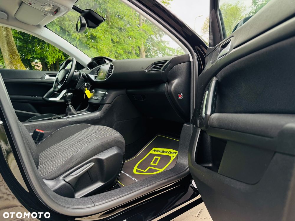 Peugeot 308 BlueHDi FAP 130 Stop & Start Allure - 37