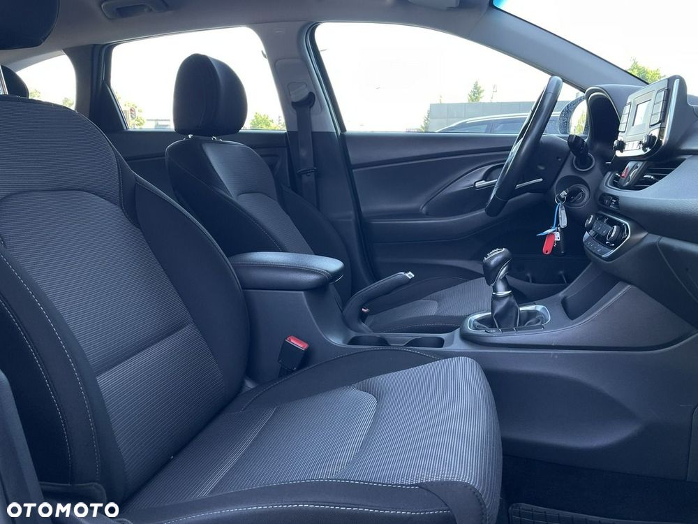 Hyundai i30 1.4 Classic + - 13