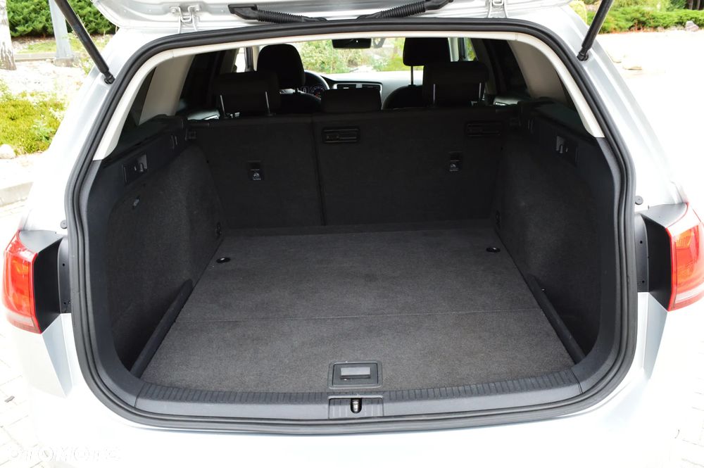 Volkswagen Golf 1.6 TDI BlueMotion Technology Comfortline - 20