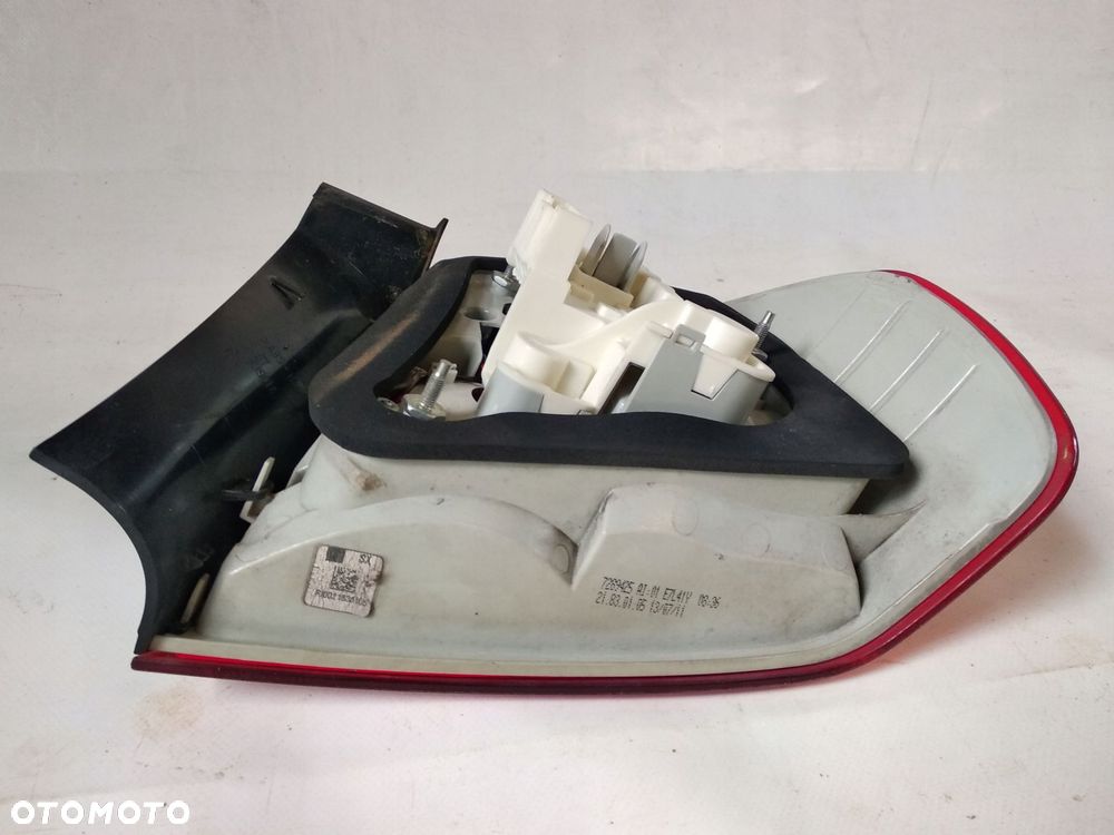 LAMPA LEWY LEWA TYŁ TYLNA W BŁOTNIK BMW E90 LIFT LCI 7289425 LED LCI - 9