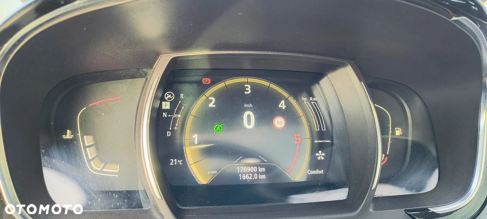 Renault Espace 1.6 dCi Energy Initiale Paris EDC 7os - 10