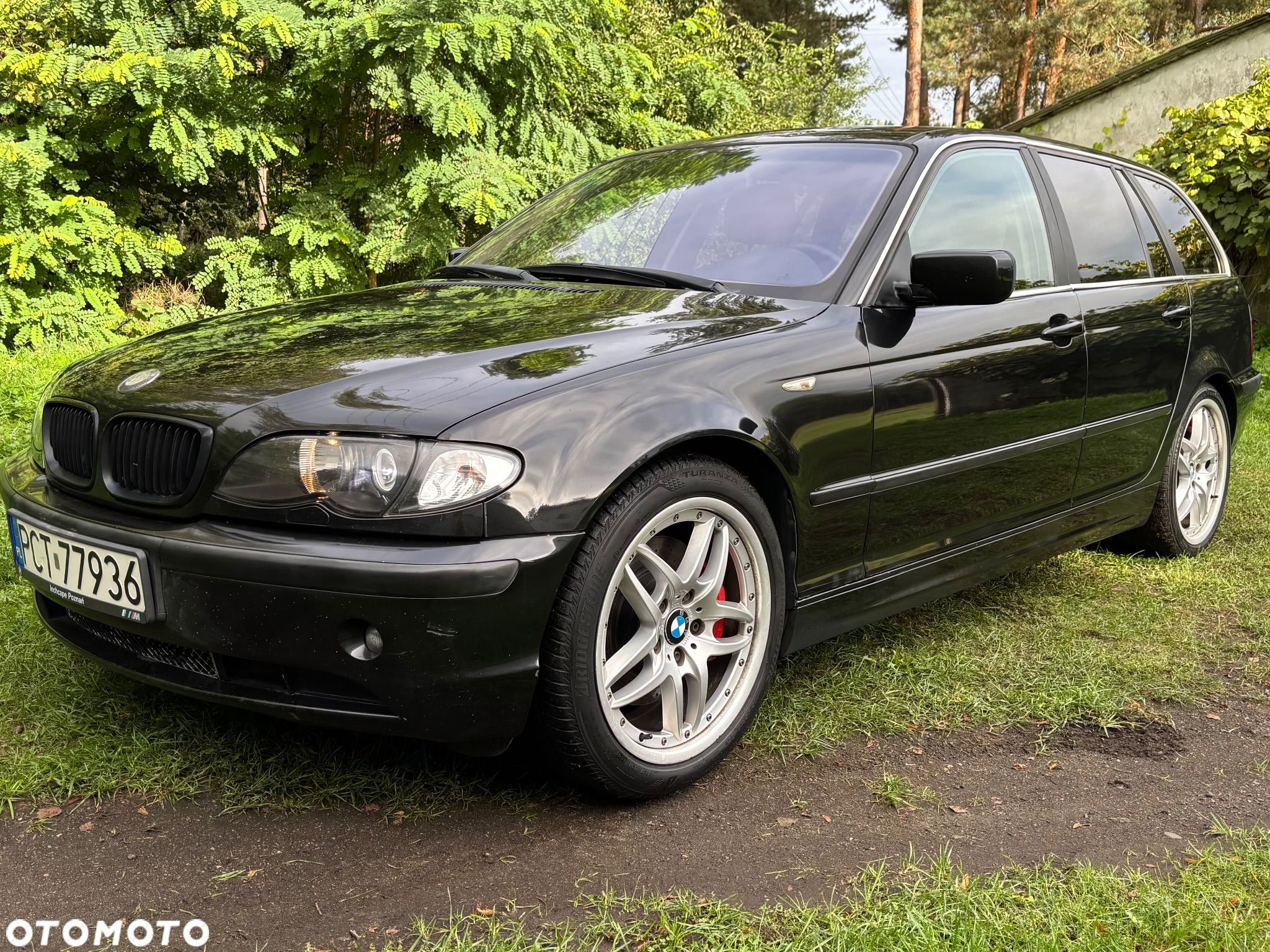 BMW Seria 3 330i Touring - 1