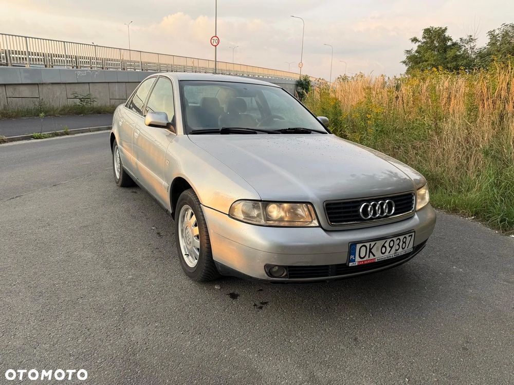 Audi A4 ver-2-4-quattro - 3