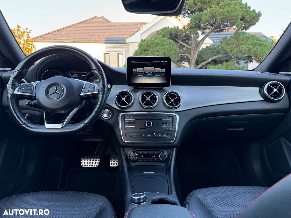 Mercedes-Benz CLA 200 7G-DCT AMG Line - 11