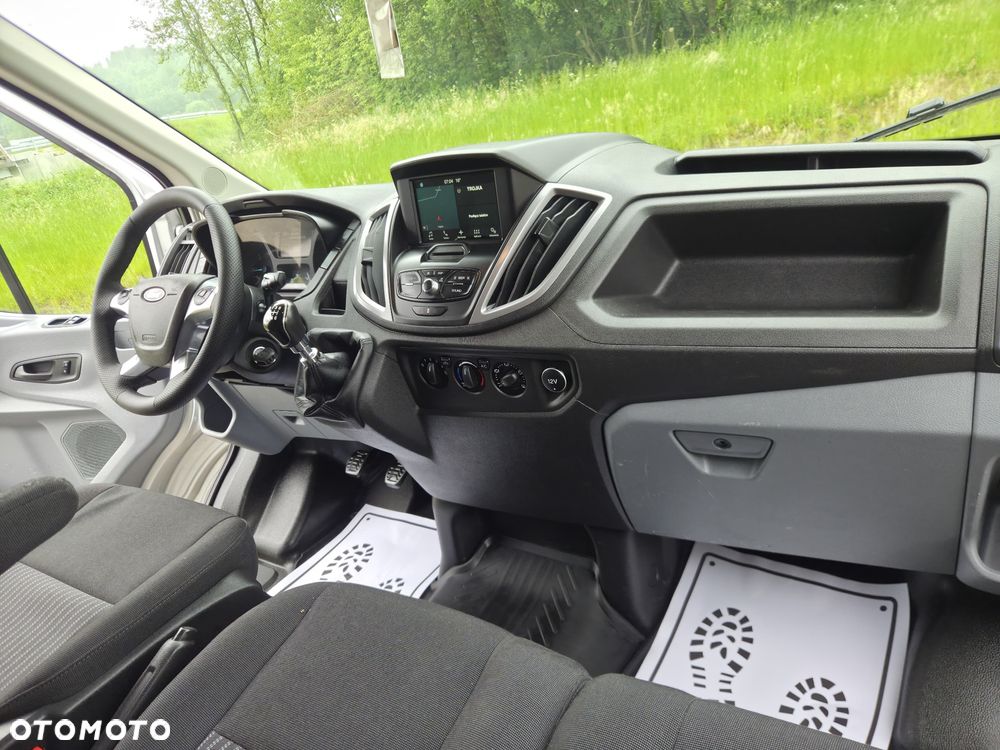 Ford Transit Maxi - 15