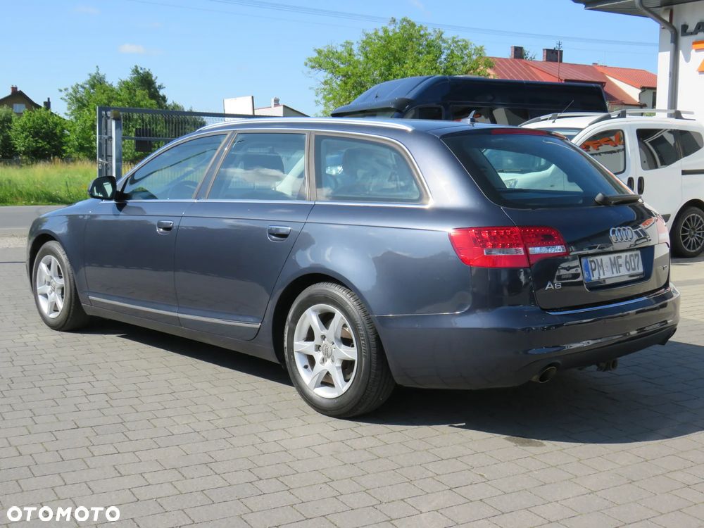 Audi A6 Avant - 17