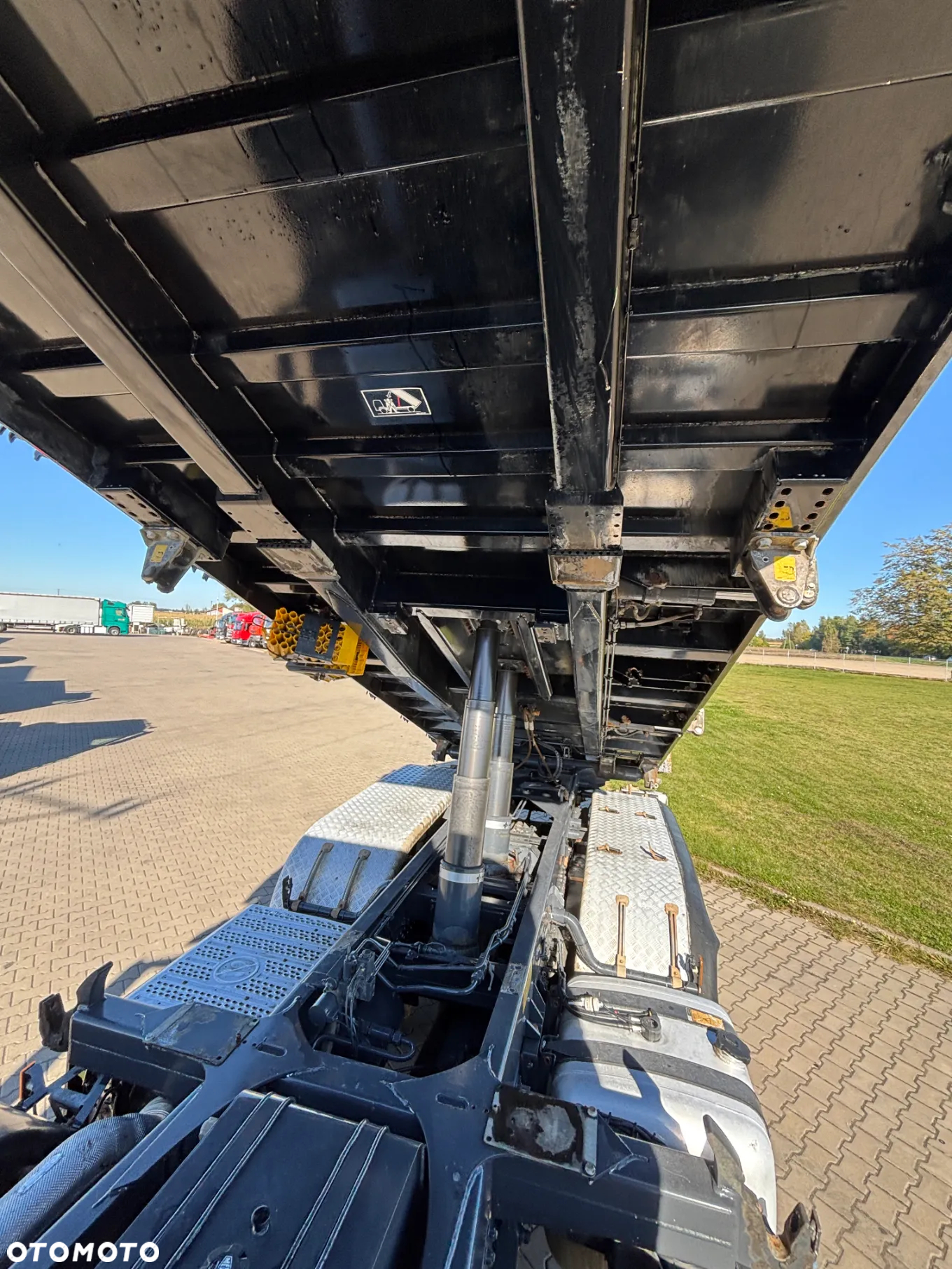 Mercedes-Benz AROCS 3251 8x4 Hydroburta Meiller Kiper (3248, 3243, 3245, 3246) - 19