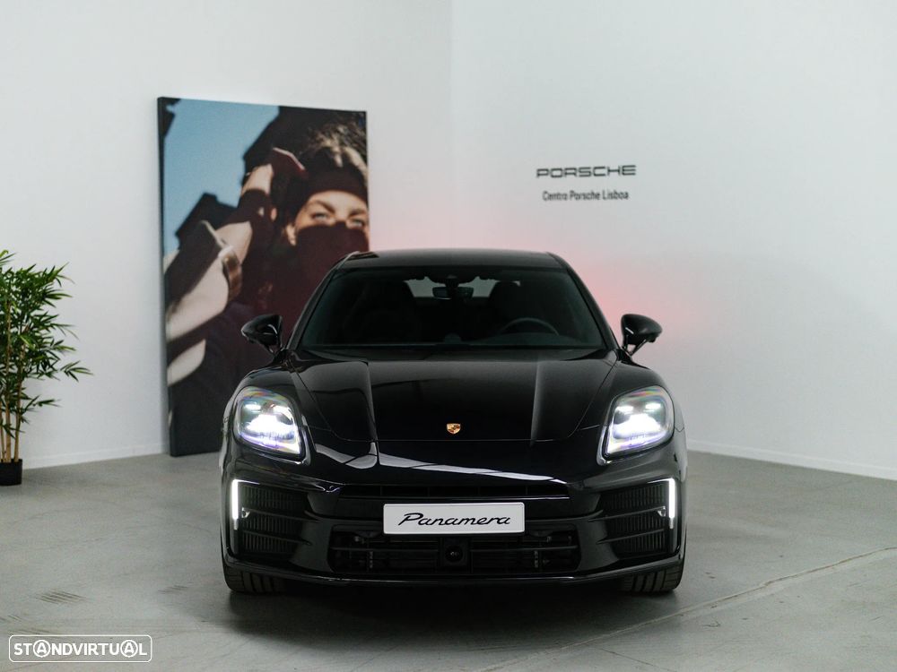 Porsche Panamera 4 E-Hybrid - 3