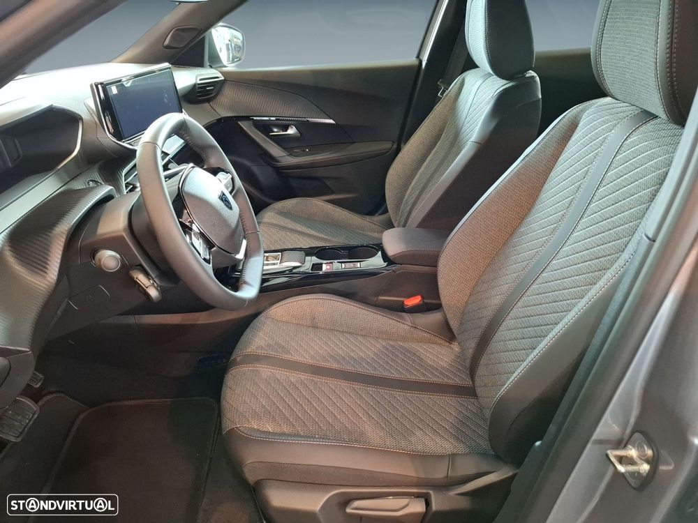Peugeot e-2008 54 kWh Allure - 10