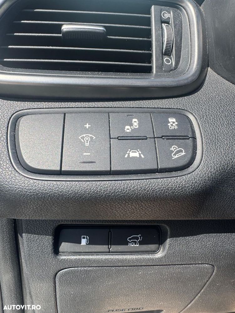 Kia Sorento - 13