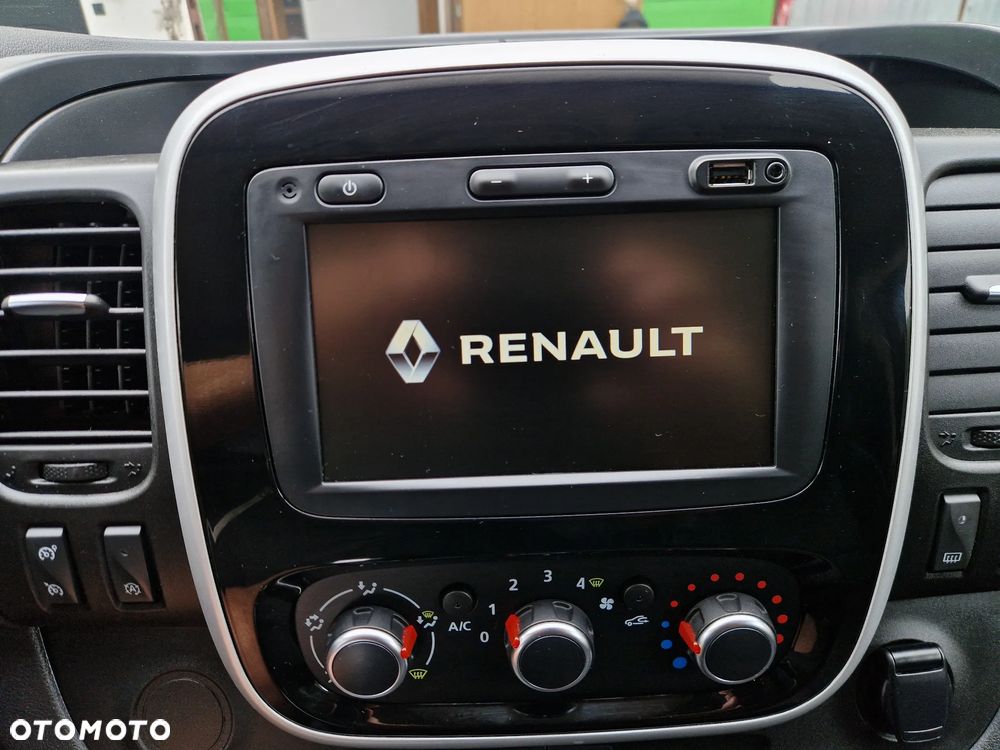 Renault TRAFIC - 33