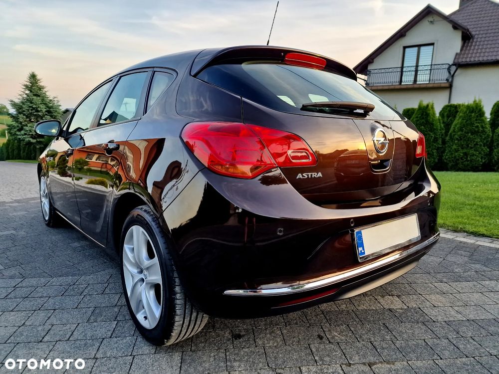 Opel Astra 1.4 T Enjoy S&S - 3