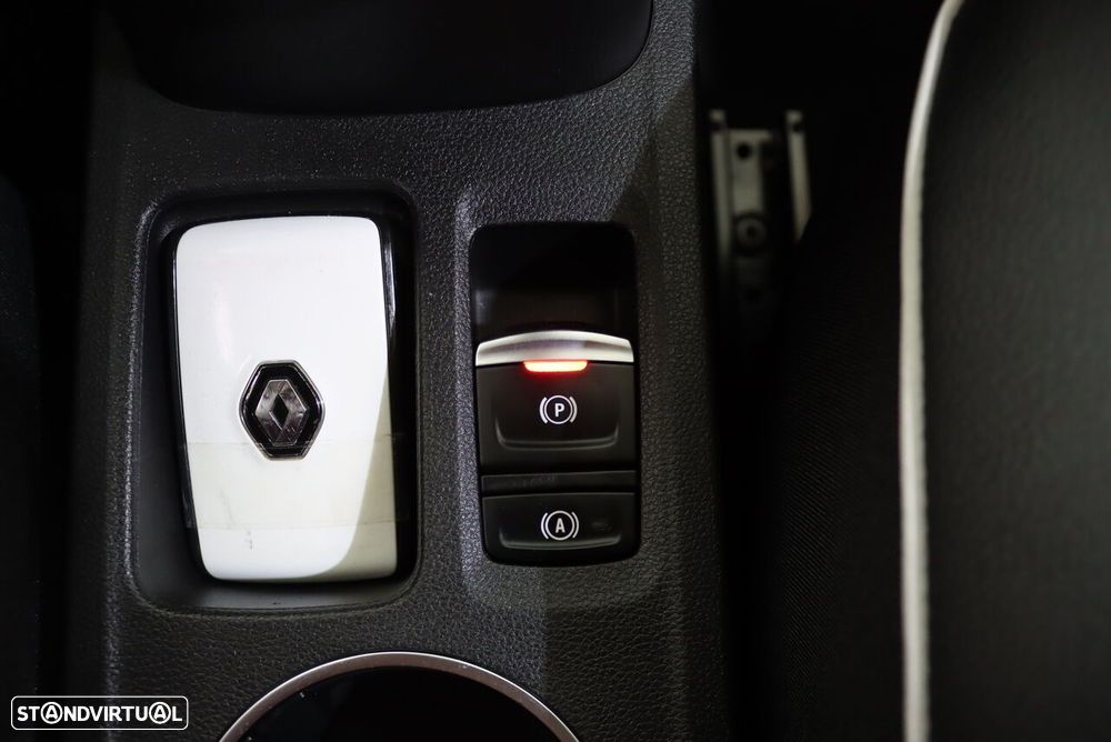 Renault Captur 1.6 E-Tech Plug-In Intens - 32