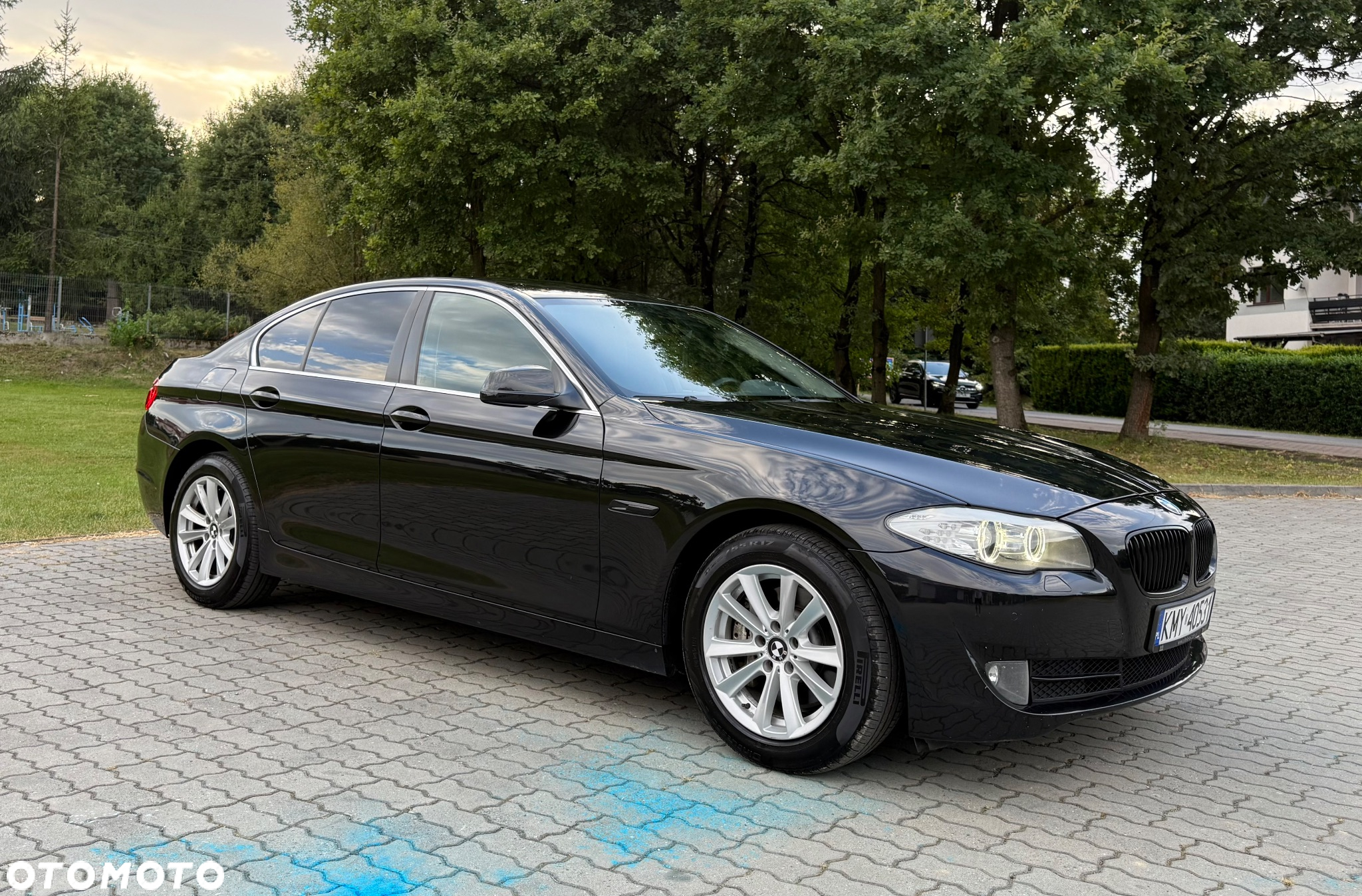 BMW Seria 5 525d Sport-Aut - 2
