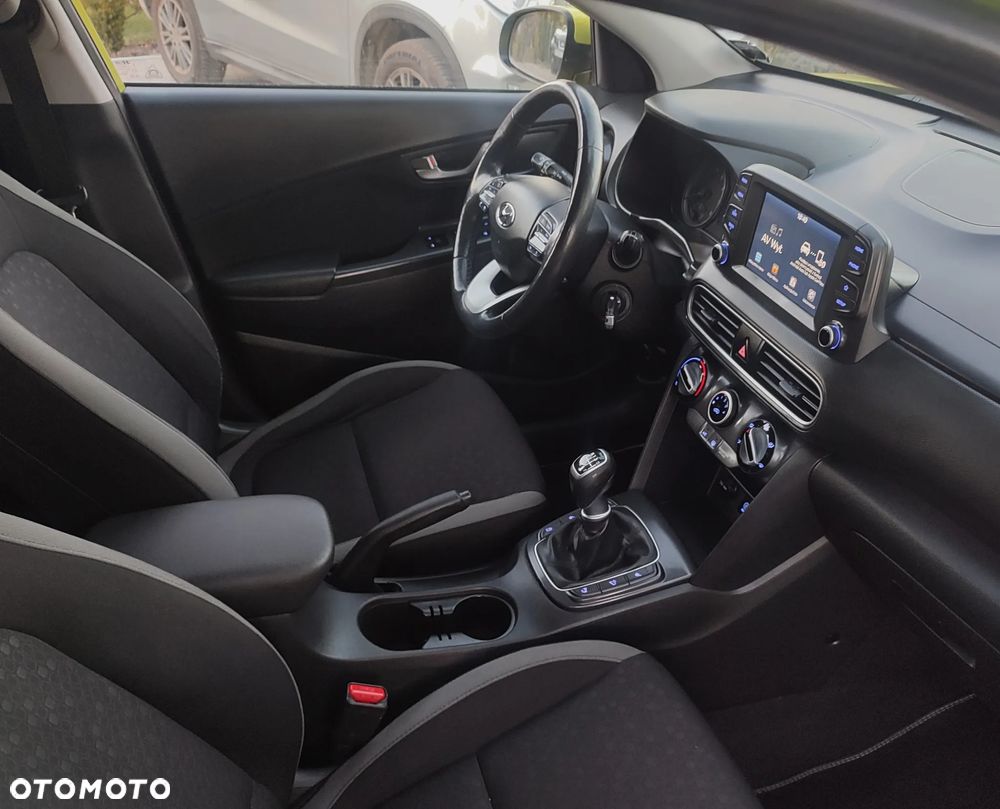 Hyundai Kona - 11