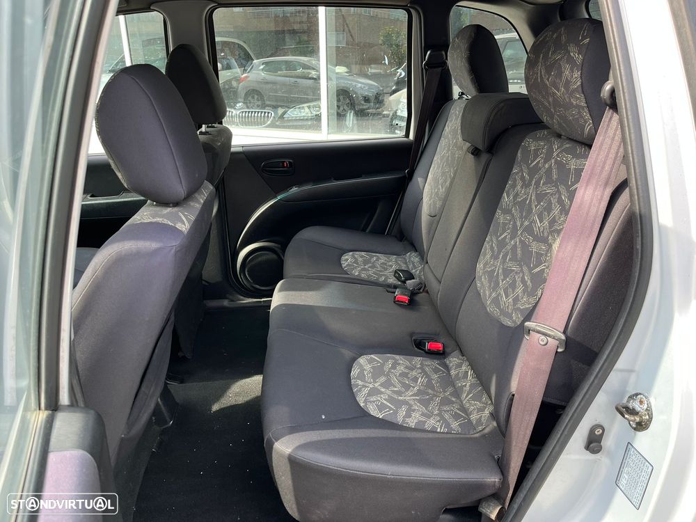 Hyundai Matrix 1.5 CRDi GLS - 11