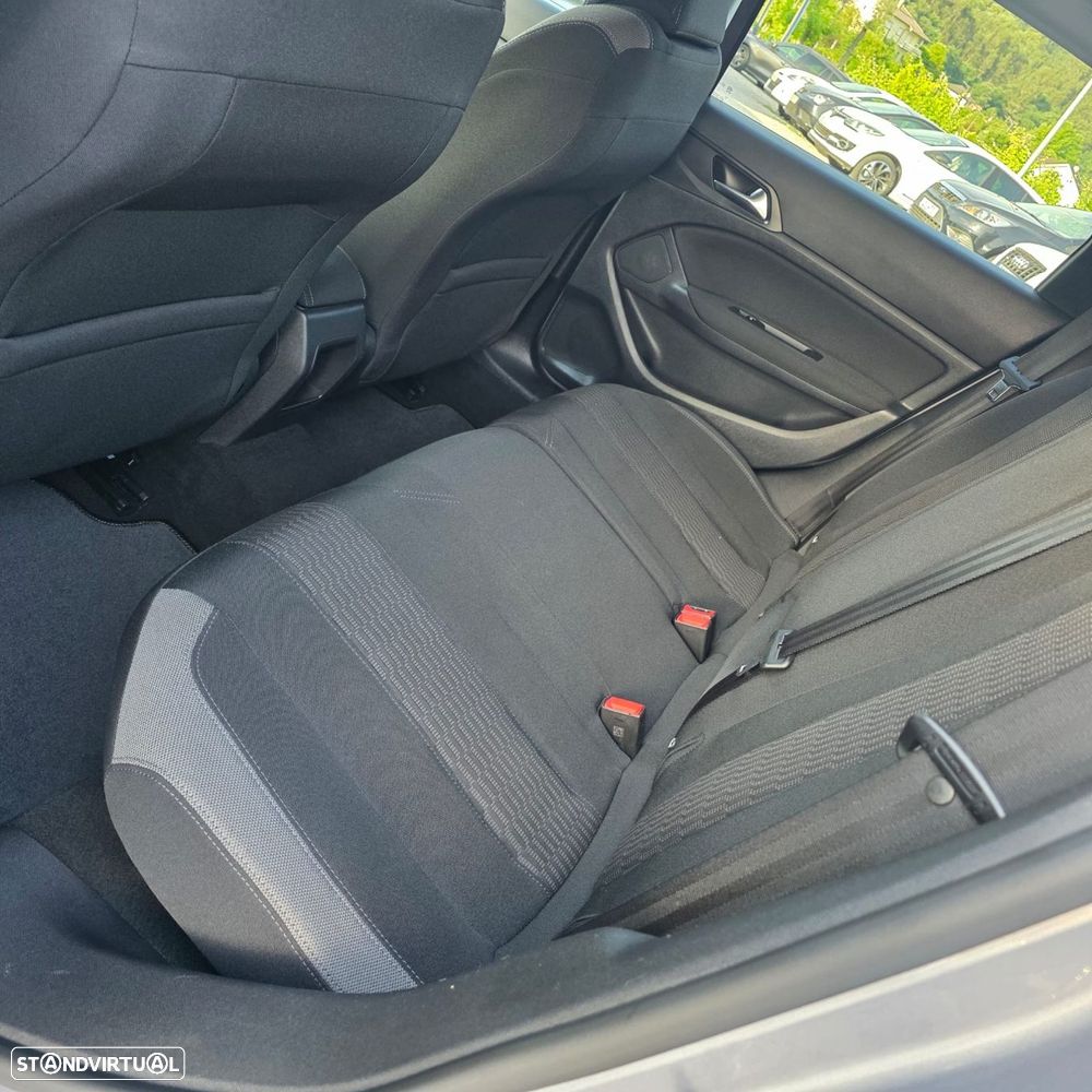 Peugeot 308 SW 1.6 BlueHDi Style J17 - 28