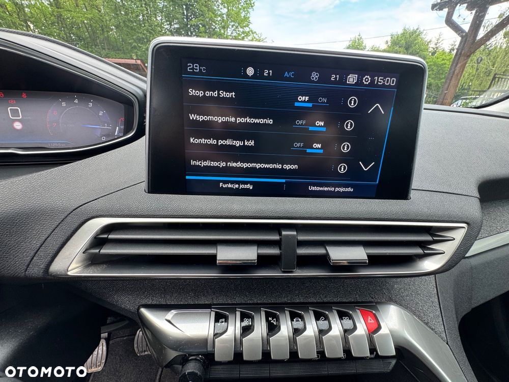 Peugeot 3008 1.2 PureTech Allure - 32