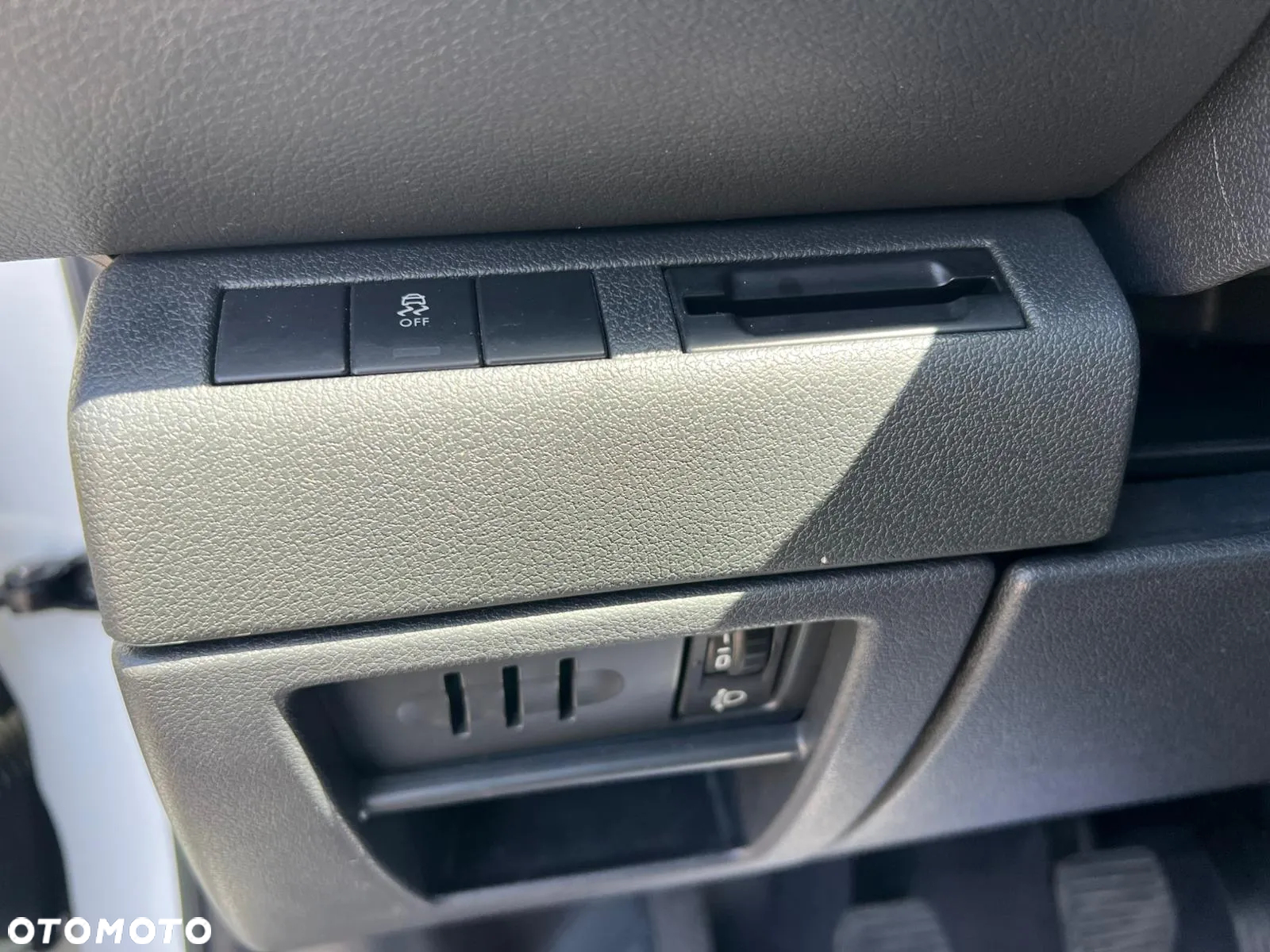 Peugeot 3008 HDi 115 Business-Line - 17