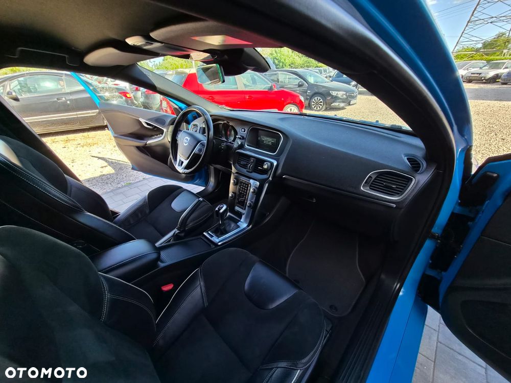 Volvo V40 D4 Kinetic - 21