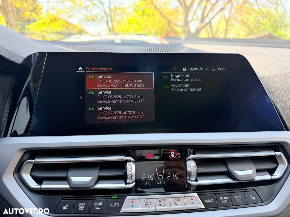 BMW Seria 3 320i AT - 26