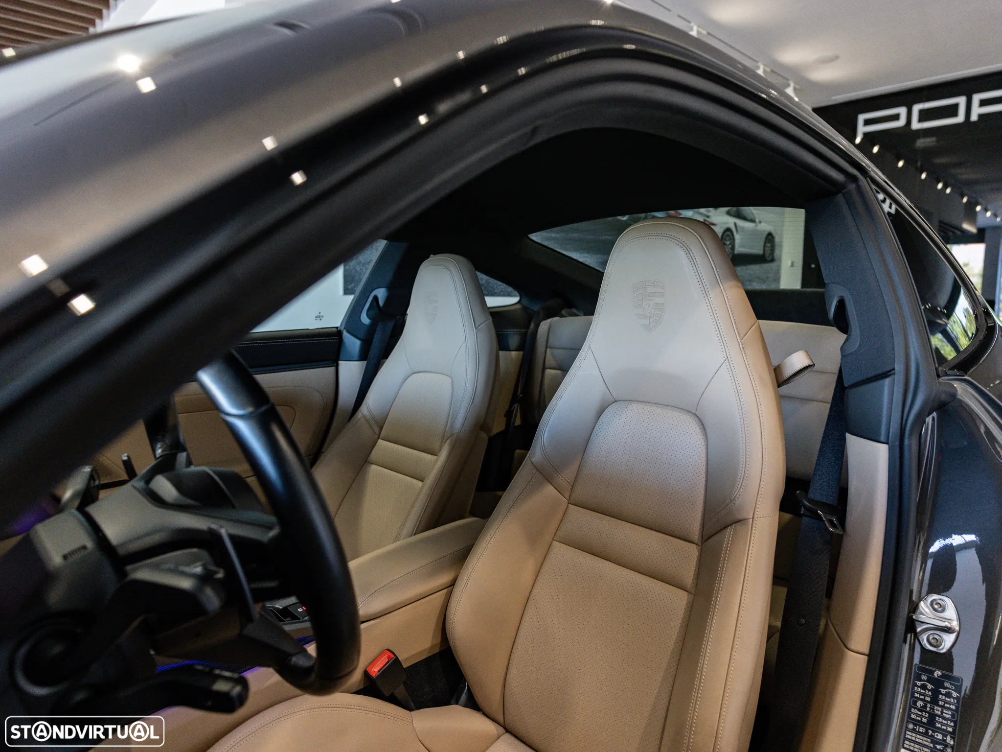 Porsche 911 (992) Carrera 4S PDK - 25