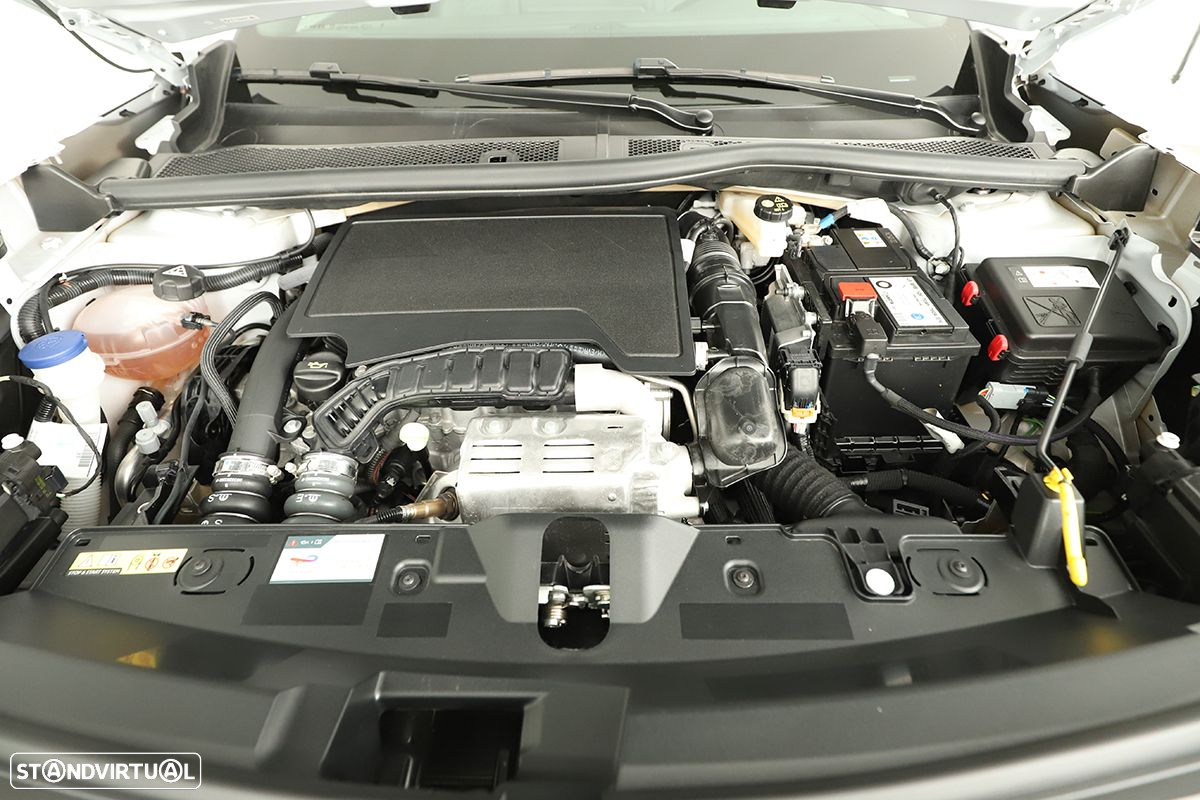 Peugeot 2008 1.2 PureTech Allure - 25