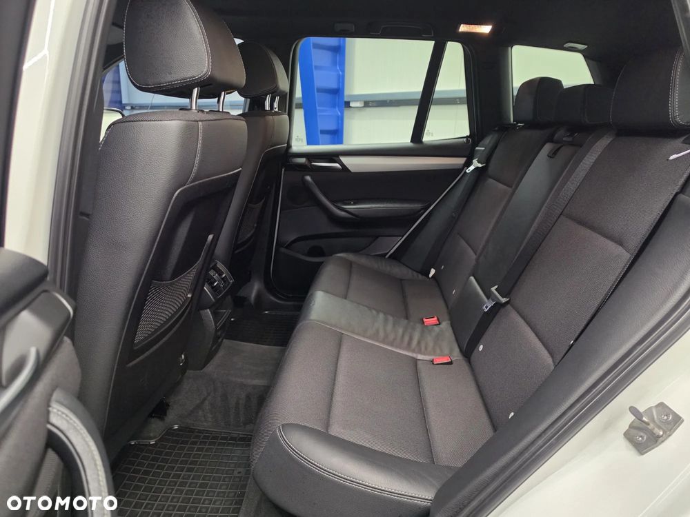 BMW X3 xDrive20d - 23