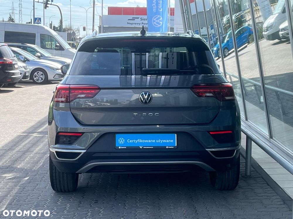 Volkswagen T-Roc - 12