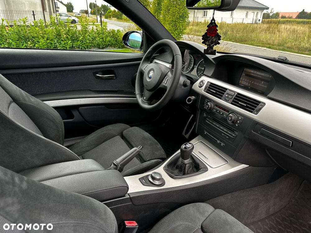 BMW Seria 3 320d - 25