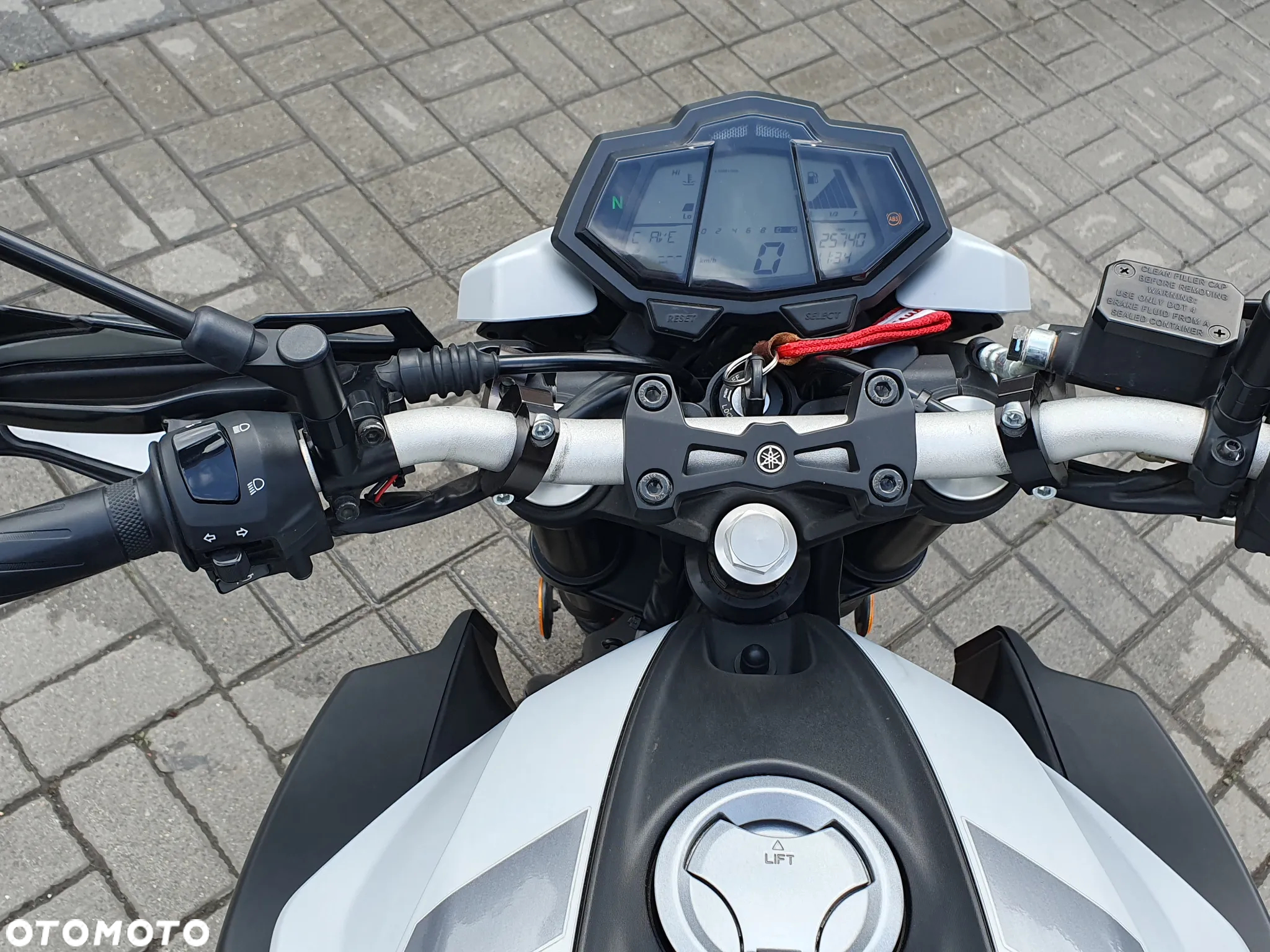 Yamaha MT - 4