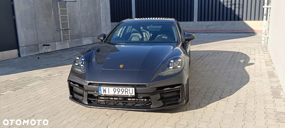 Porsche Panamera - 8