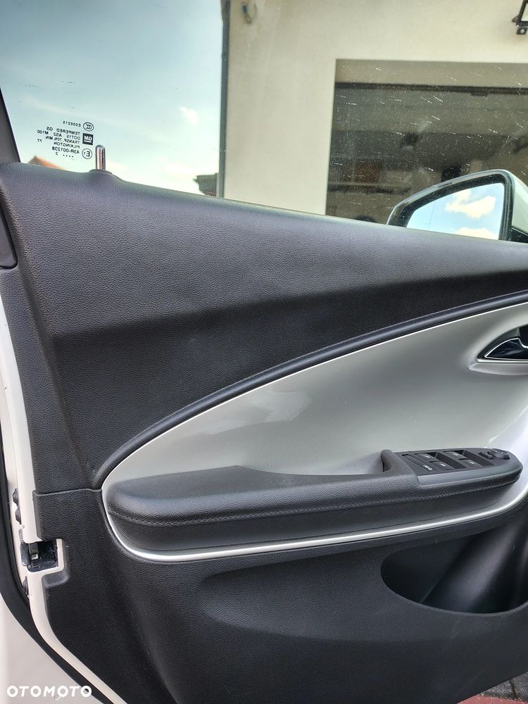 Opel Ampera - 14