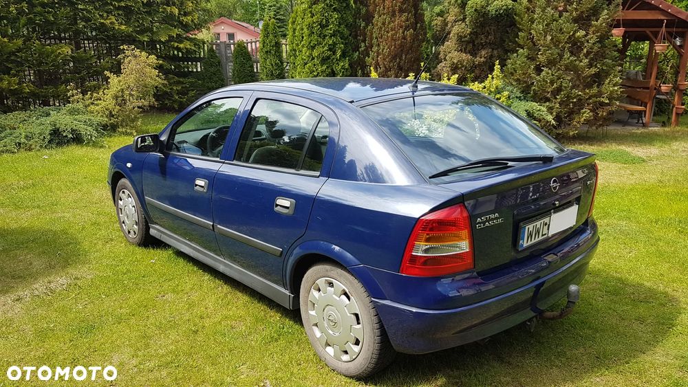 Opel Astra - 4
