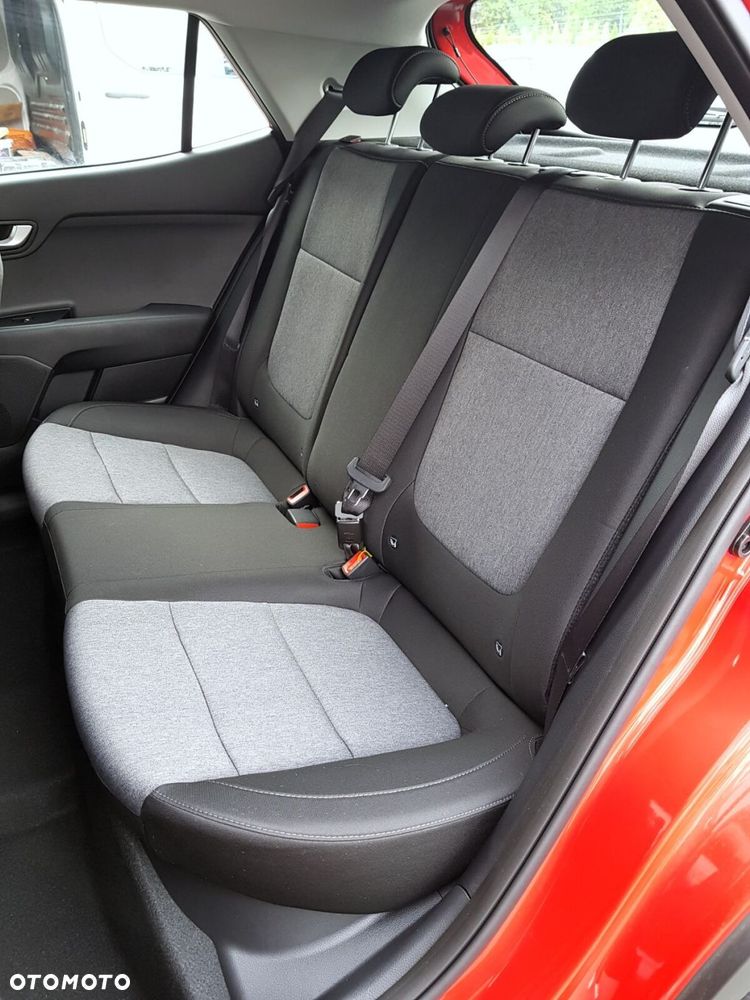 Kia Stonic 1.0 T-GDI Smart - 32